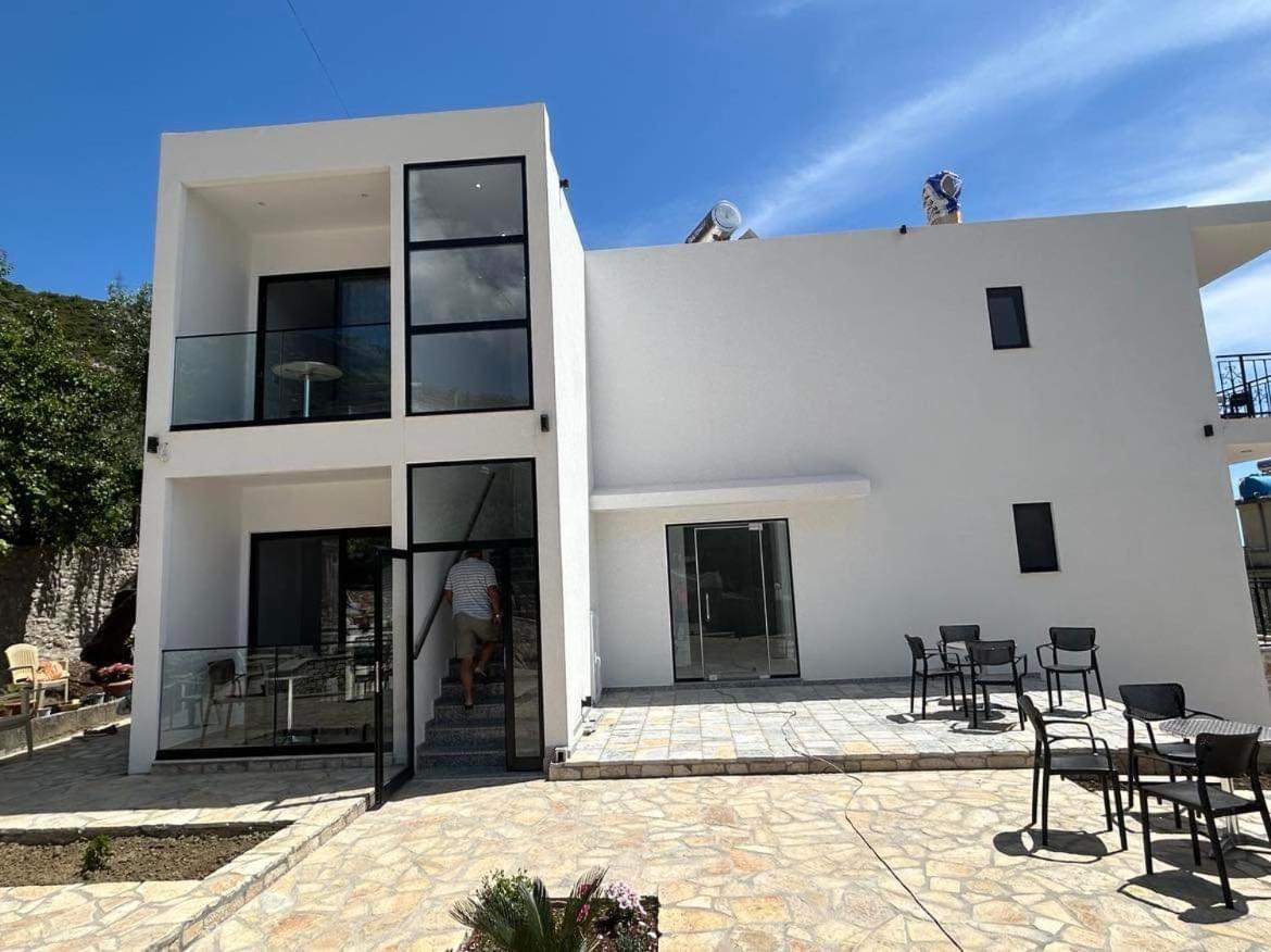 Villa Thomas Dhërmi Esterno foto