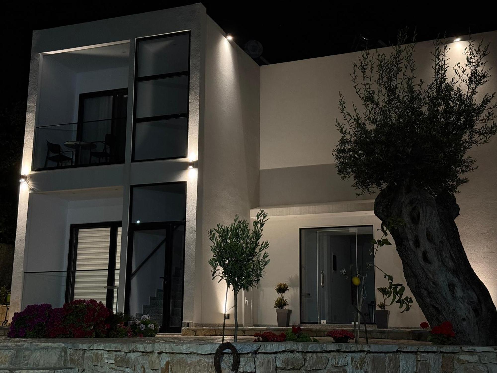 Villa Thomas Dhërmi Esterno foto